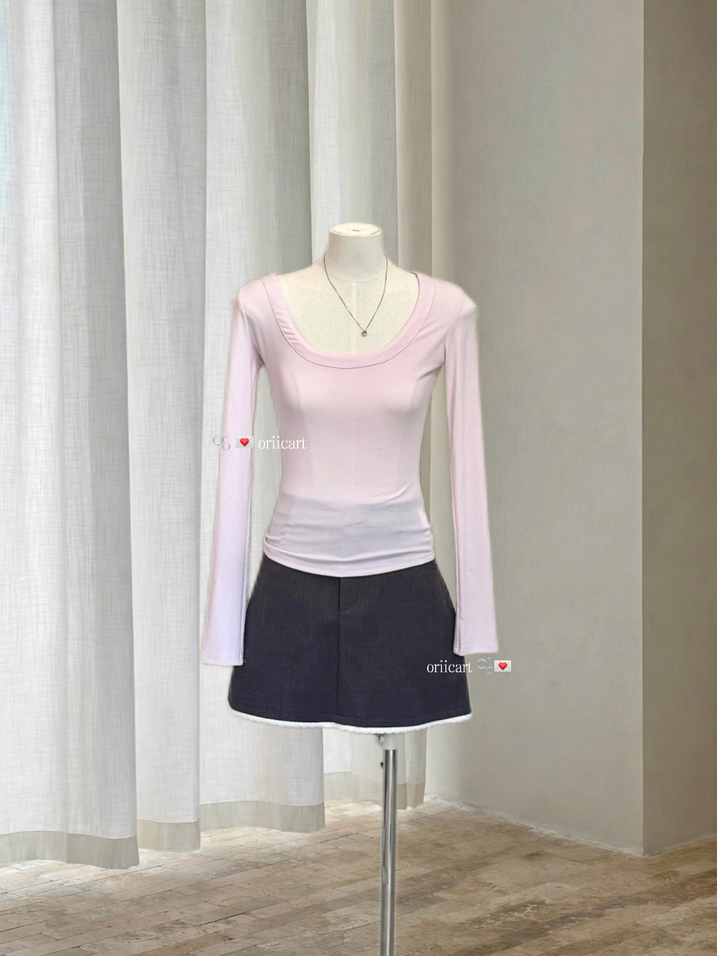 Scoop-Neck Long-Sleeve Top (Preorder)